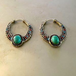 NWOT Silver Turquoise Earrings